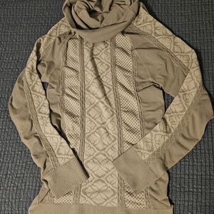 Athletic Essentials Activewear Top Sz Large